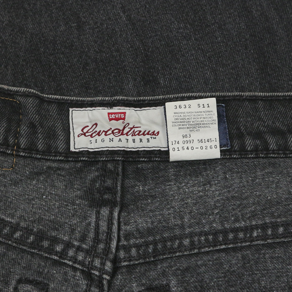 90s Levi's 540 Black Denim Jeans Size 38