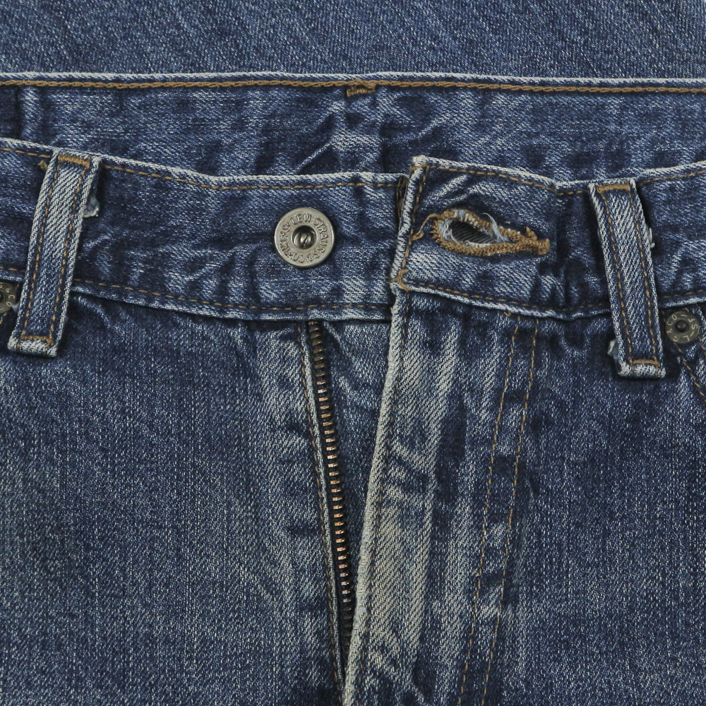 2000s Levi's 505 Denim Jeans Size 32