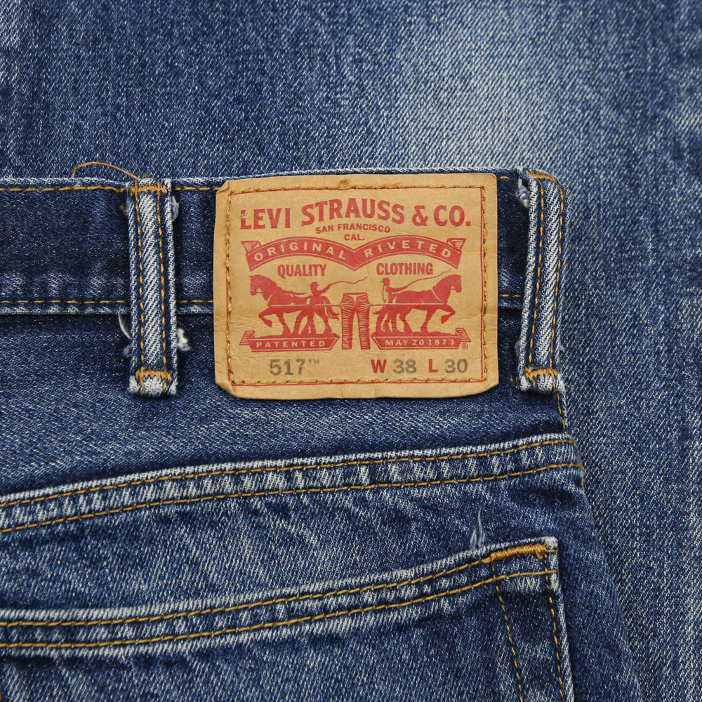 2010s Levi's 517 Denim Bootcut Jeans Size 38
