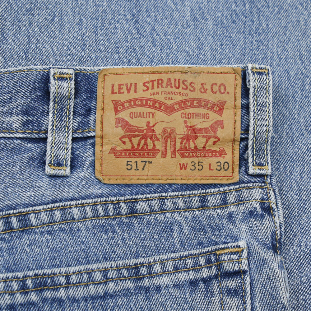 2010s Levi's 517 Denim Bootcut Jeans Size 35