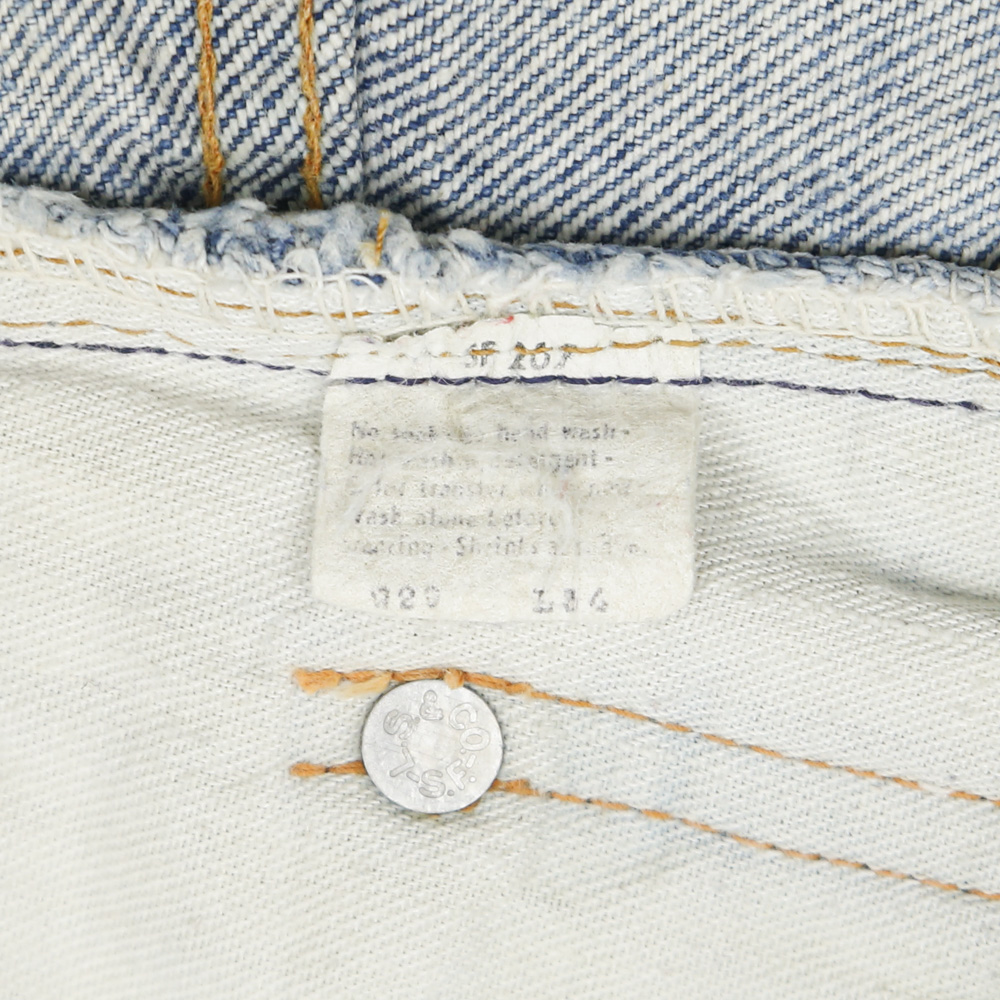 80s Levi's 505 Made in USA Denim Jeans Size 28