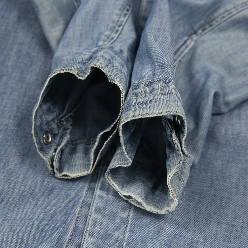 2000s Levi's Engineered Denim Shirt Size L