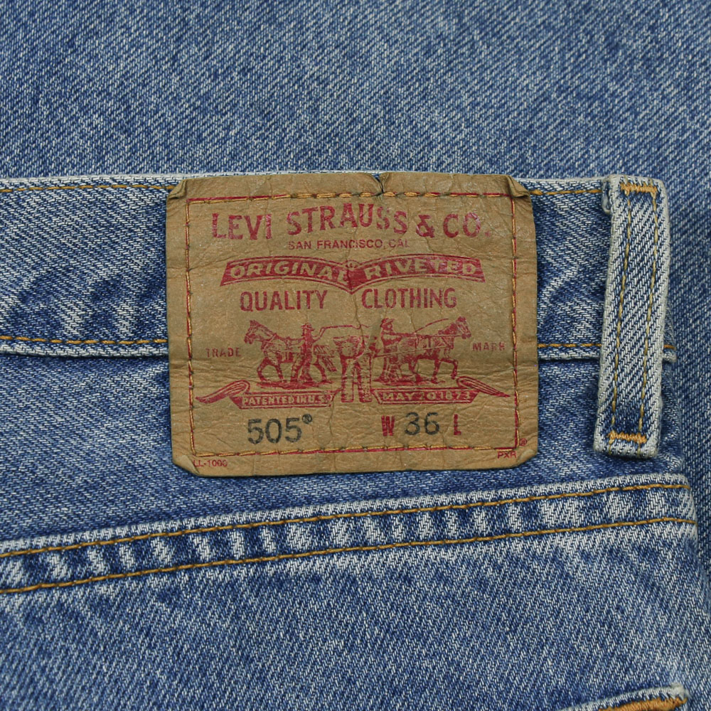 2000s Levi's 505 Denim Shorts Size 36