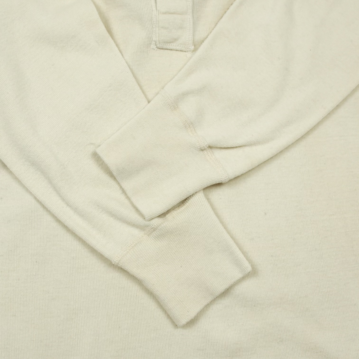 80s U.S. Army Cold Weather Undershirt Size M