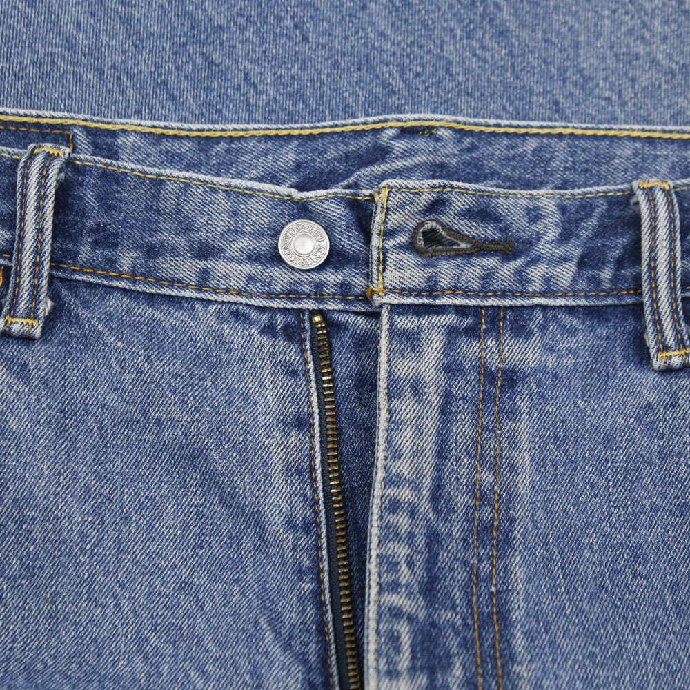 2010s Levi's 550 Denim Jeans Size 36