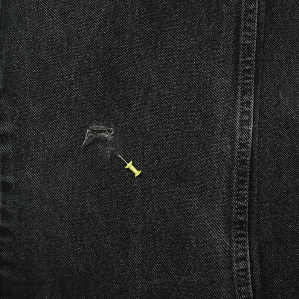 90s Levi's 550 USA Black Denim Jeans Size 28