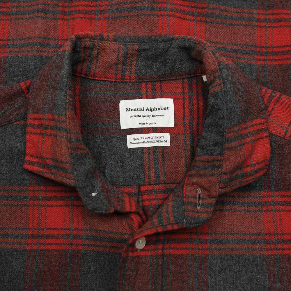 Manual Alphabet Made in Japan Flannel Shirt Size M