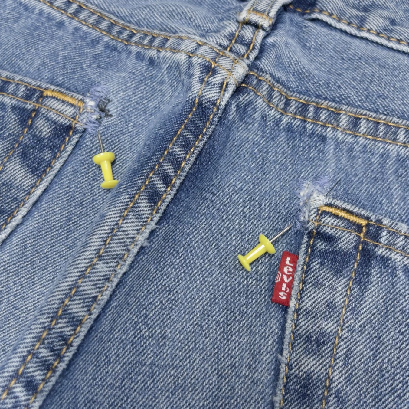 2010s Levi's 550 Denim Jeans Size 34