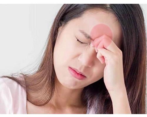 Đau đầu vận mạch là gì? Triệu chứng, nguyên nhân, cách phòng bệnh