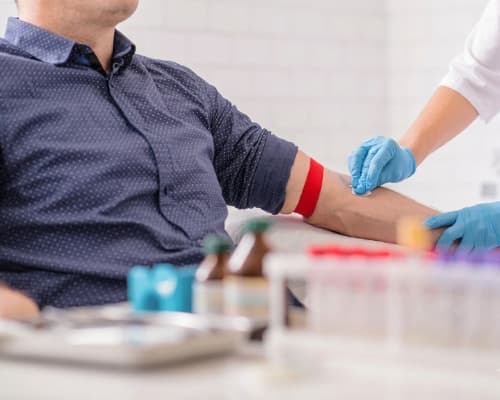 Người bị gan nhiễm mỡ có hiến máu được không?