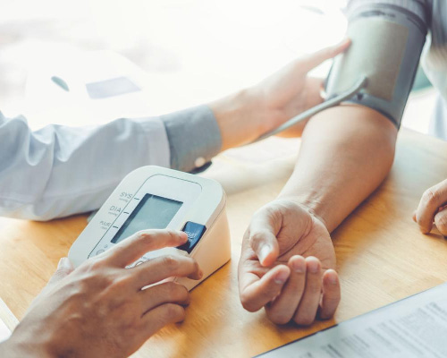 Người bị huyết áp thấp là bao nhiêu thì nguy hiểm?