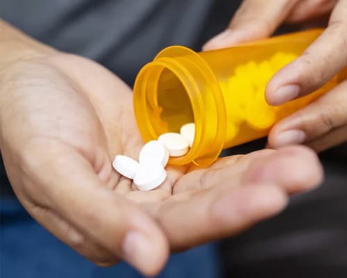 Uống Panadol nhiều có sao không? Nguy cơ tổn thương gan