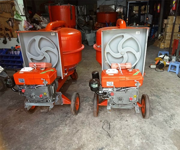 Giá máy trộn bê tông xi măng 500 lít