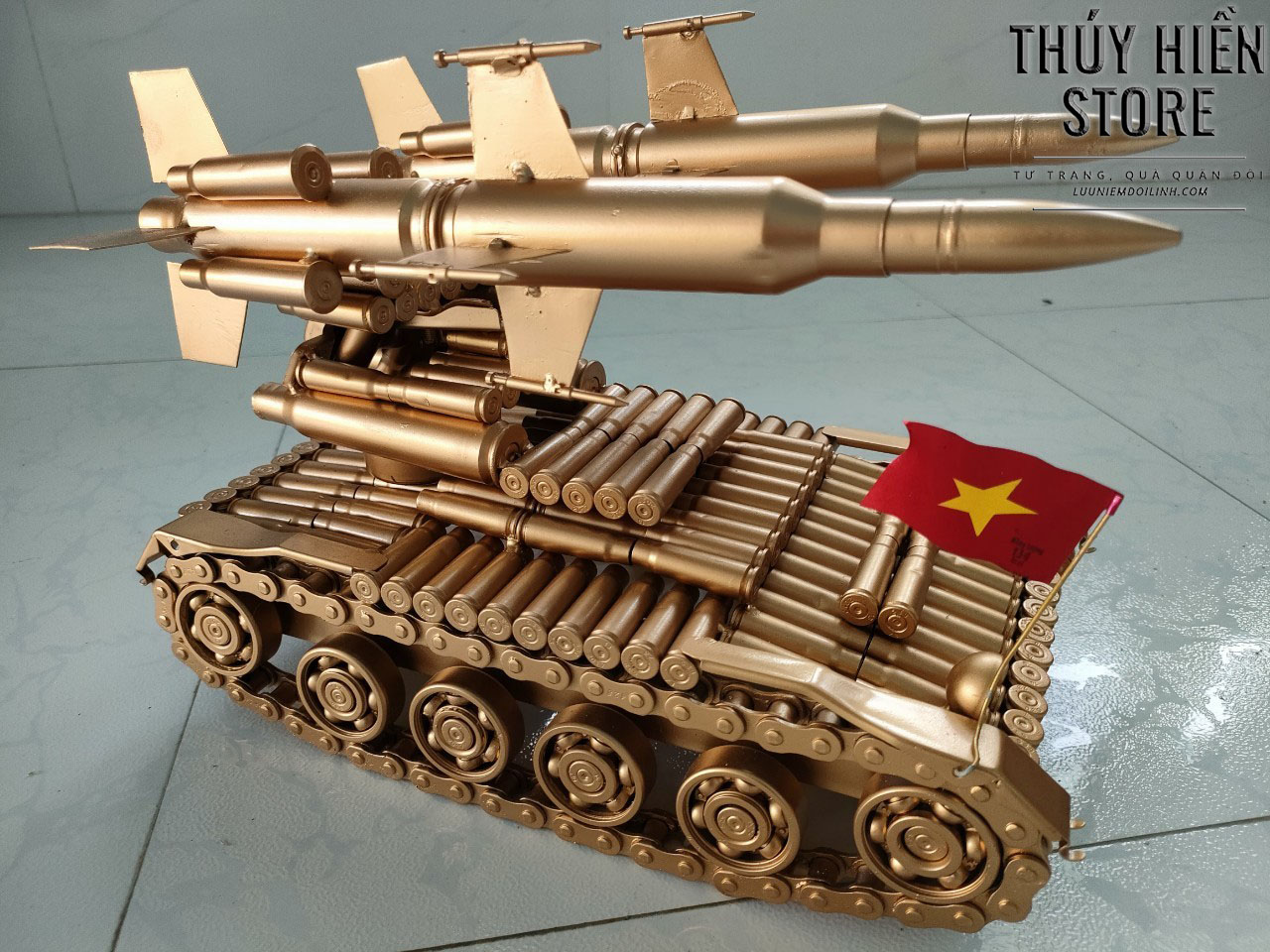 Mô hình xe tăng tên lửa phòng không SAM 4 - 1.990.000