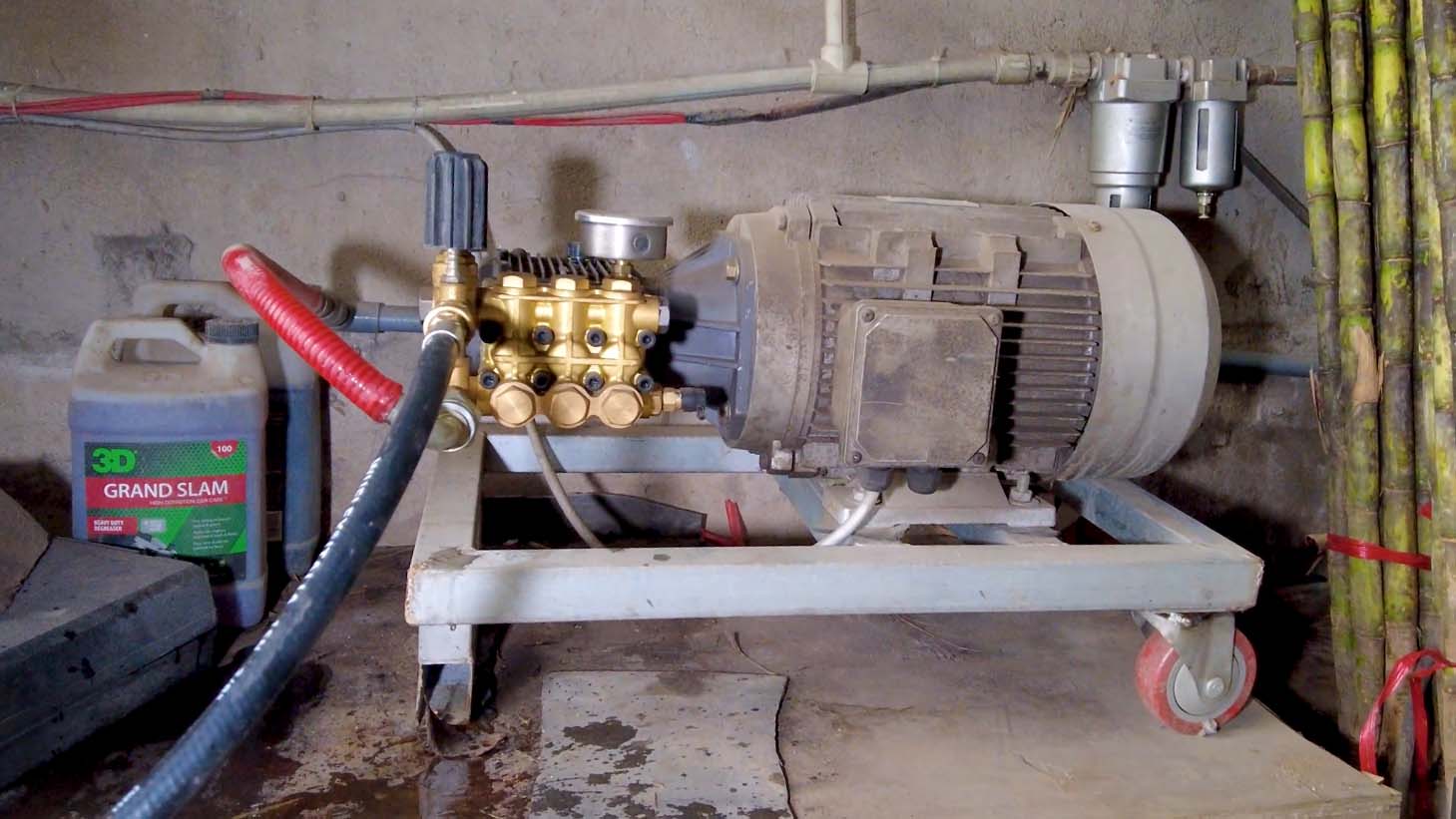 [Sửa máy rửa xe] Tìm nguyên nhân máy rửa xe kêu to, gằn, dây rung giật