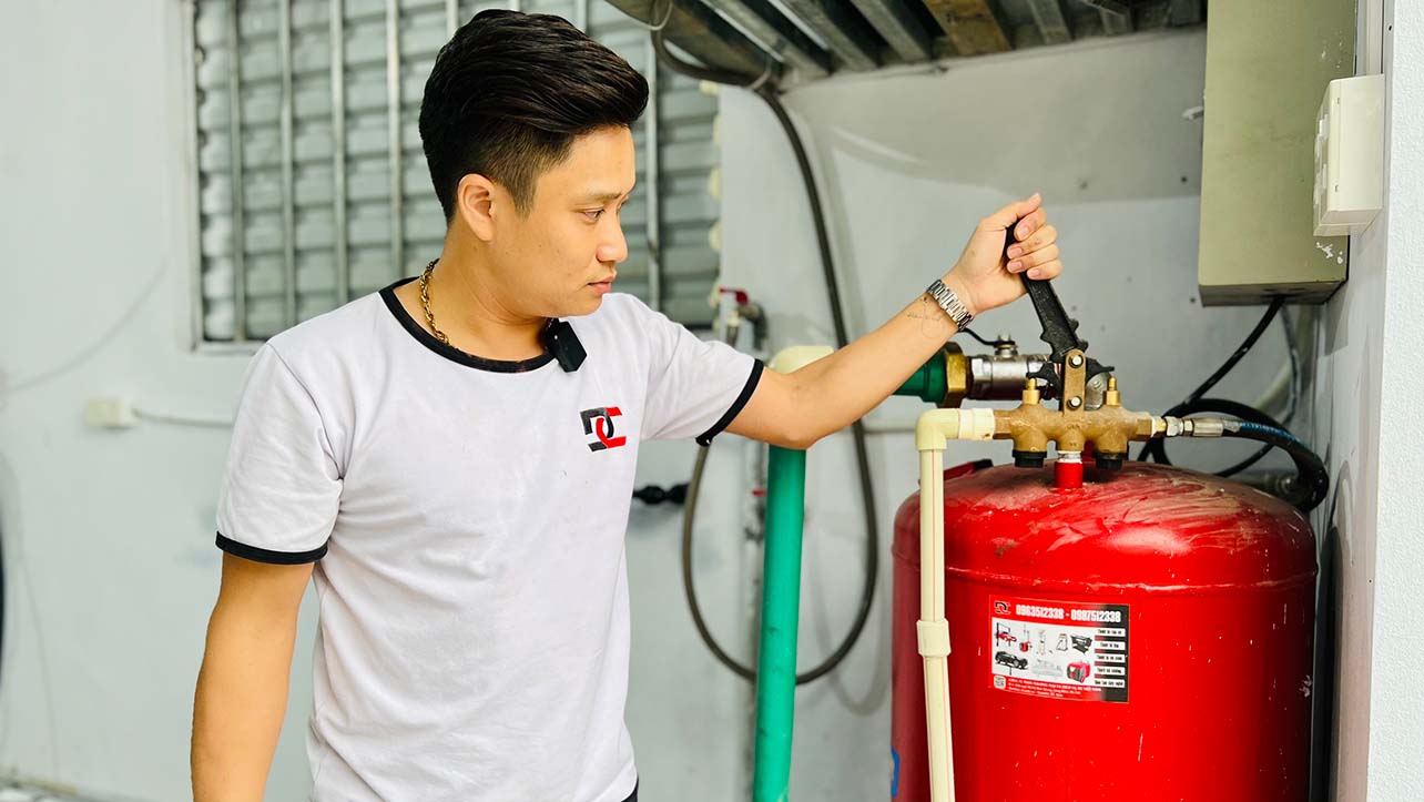 Hướng dẫn vận hành cầu nâng 1 trụ