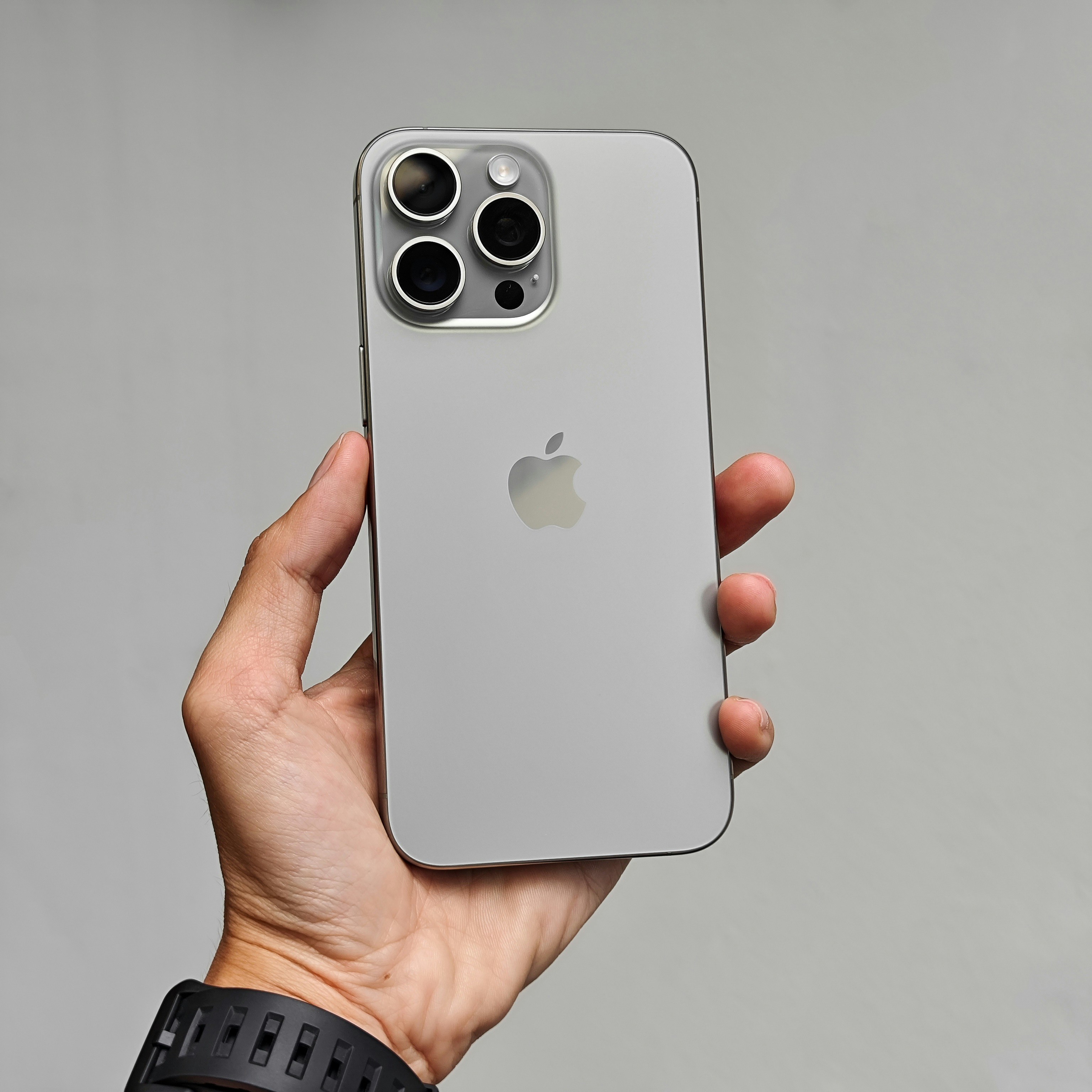 Iphone 15ProMax 256gb スマートフォン・携帯電話 Iphone 15ProMax 256gb スマートフォン・携帯電話