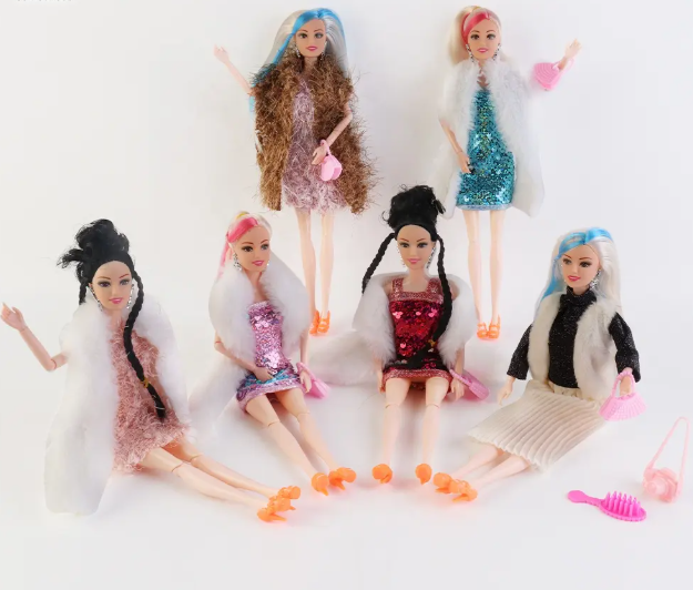 Tại Sao Búp Bê Lại Là Món Đồ Chơi Không Thể Thiếu Trong Tuổi Thơ Của Trẻ Em?