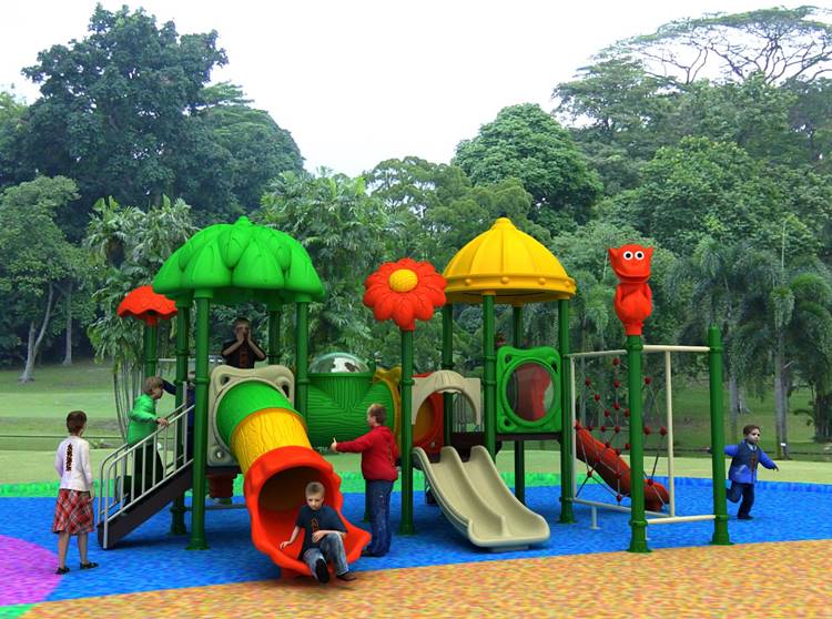 Liên hoàn cầu trượt ngoài trời