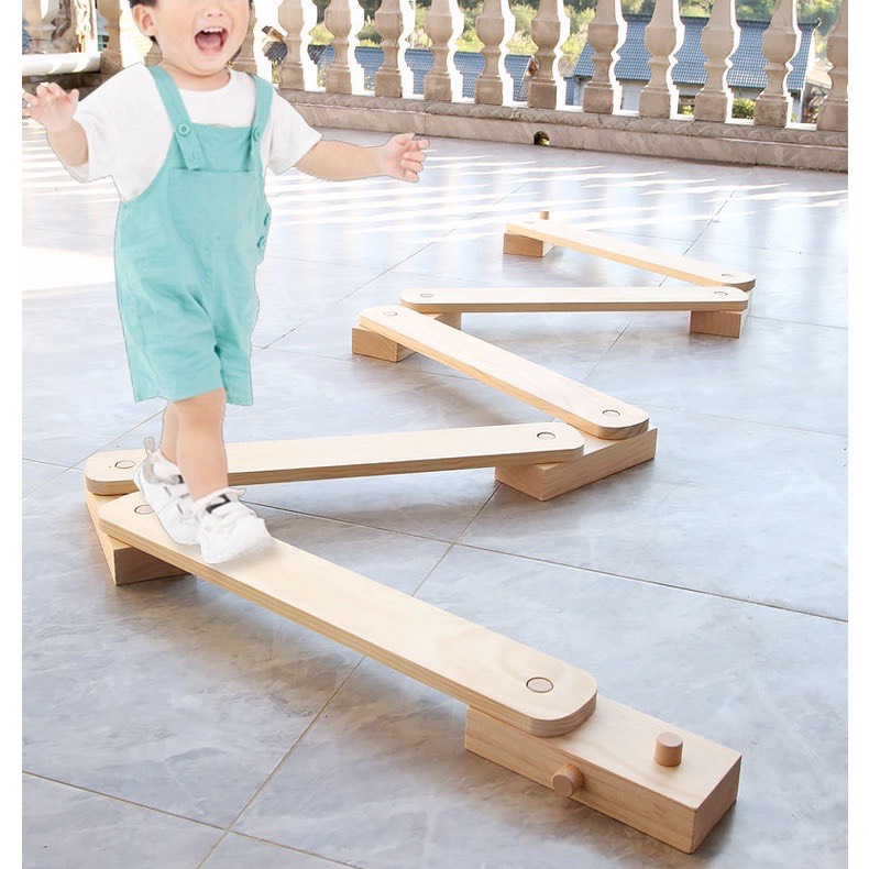 Cầu ván thăng bằng