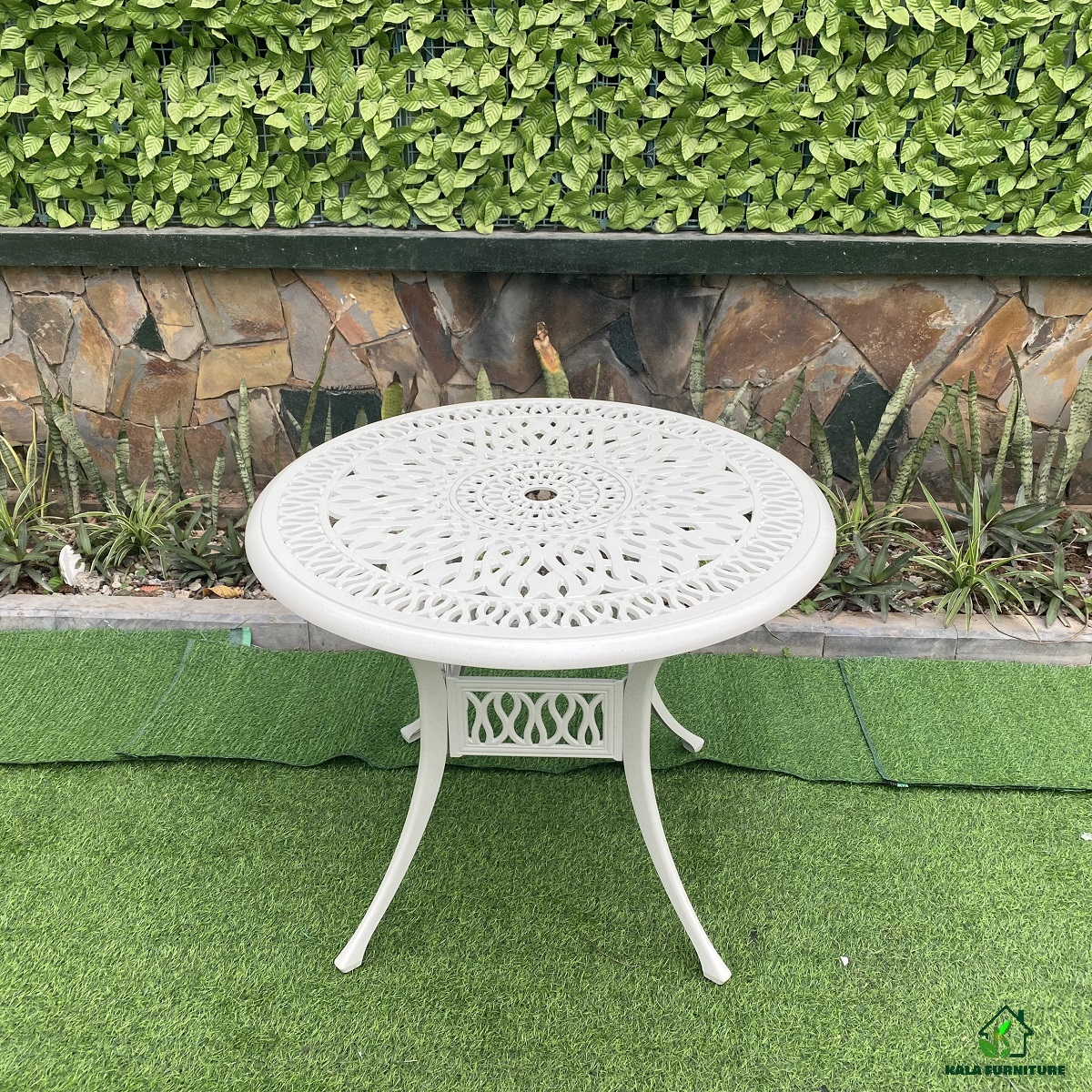 Bàn nhôm đúc tròn 90cm màu trắng