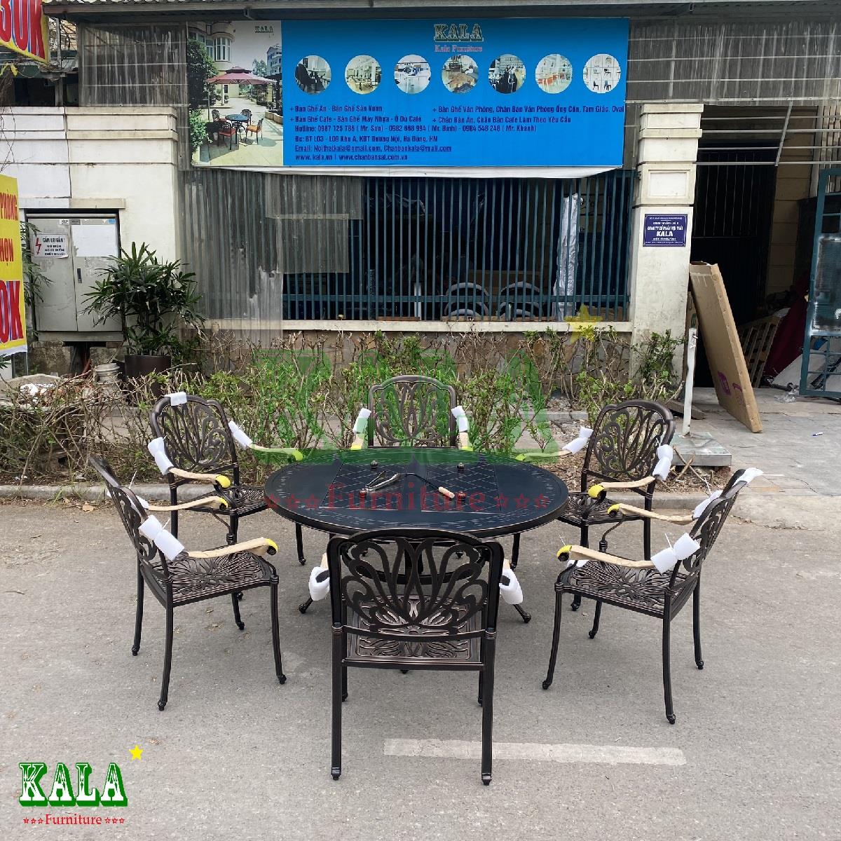 Bộ bàn ghế nhôm đúc sân vườn tích hợp bếp nướng tròn 1m3 cho sân vườn