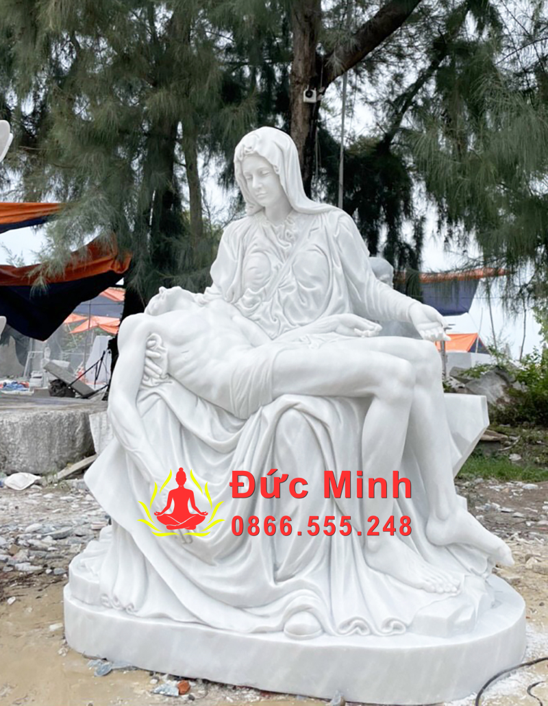 Tượng Đức Mẹ Sầu Bi 100% Đá Tự Nhiên Nguyên Khối: Đỉnh Cao Điêu Khắc & Nghệ Thuật Tôn Giáo