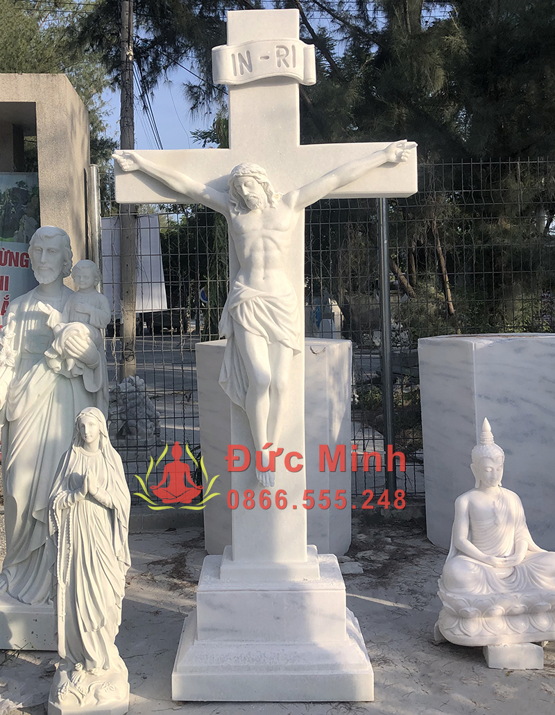 Tượng Chúa Chịu Nạn Khổ Giá Truyền Thống - Đá tự nhiên nguyên khối
