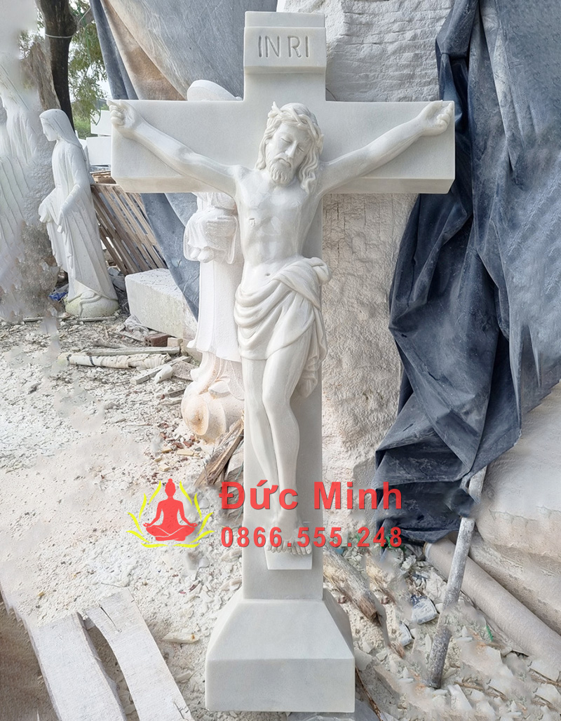 Tượng Chúa Giêsu Chịu Nạn - Đá cẩm thạch trắng tự nhiên
