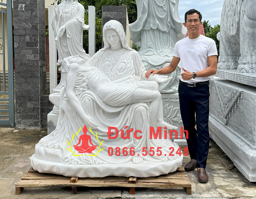 Tượng Đức Mẹ Sầu Bi đá trắng nguyên khối: