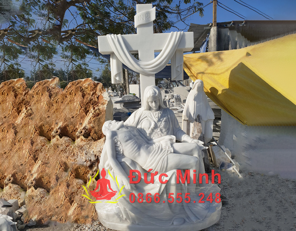 Tượng Đức Mẹ Sầu Bi đá cẩm thạch trắng kèm thánh giá: