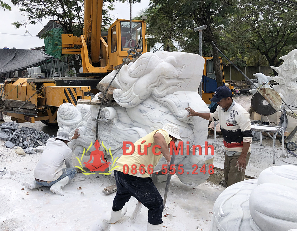 Đức Minh chắt lọc từng khối đá tự nhiên tinh khiết nhất, thổi hồn vào từng đường nét chạm trổ để tạo nên những bức tượng Tỳ Hưu sắc sảo