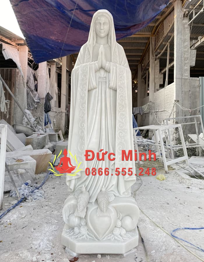 Mẫu Tượng Đức Mẹ Fatima Dưới Chân Có Đôi Chim Bồ Câu