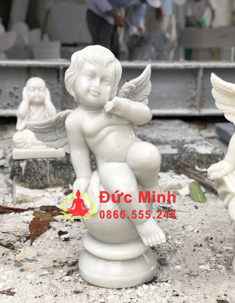 Tượng thiên thần chống cằm đáng yêu – Nét chấm phá tinh nghịch cho tiểu cảnh
