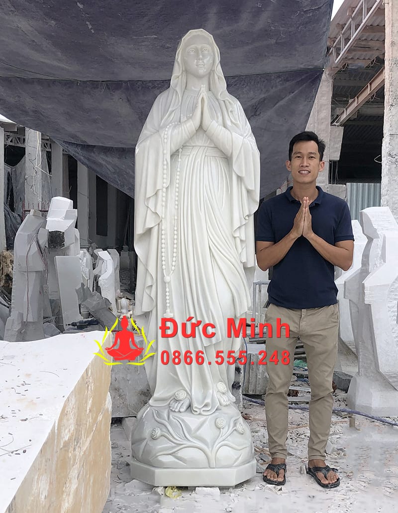 Tượng Đức Mẹ Mân Côi Đá Tự Nhiên Nguyên Khối Tại Vũng Tàu