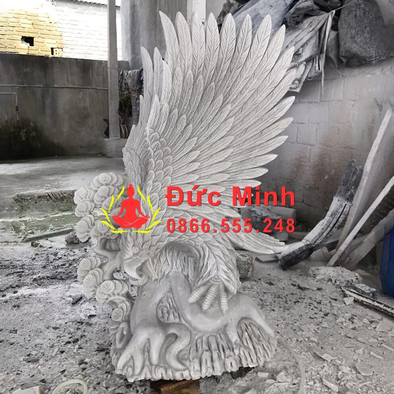 Tượng Đại Bàng Đá Săn Mồi Bằng Đá Cẩm Thạch Trắng Nguyên Khối