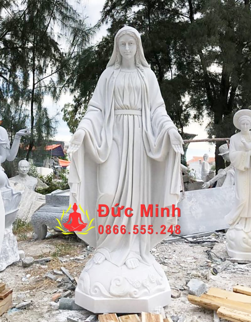 Tượng Đức Mẹ Ban Ơn Đá Non Nước Nguyên Khối Đẹp