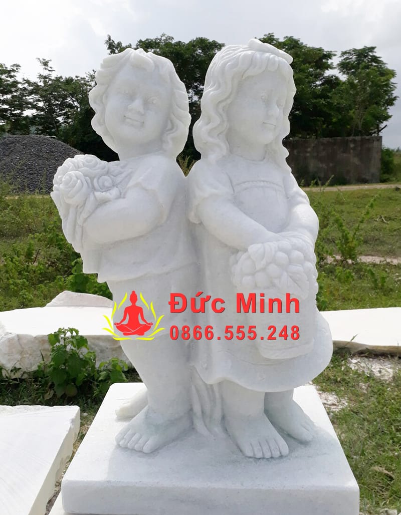 Tượng Đôi Em Bé Thiên Thần Ôm Hoa Và Quả
