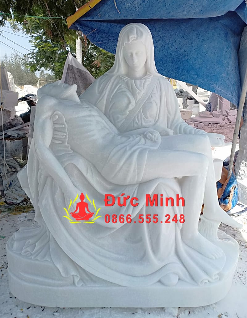 Tượng Đức Mẹ Sầu Bi Đá Tự Nhiên Nguyên Khối Đà Nẵng