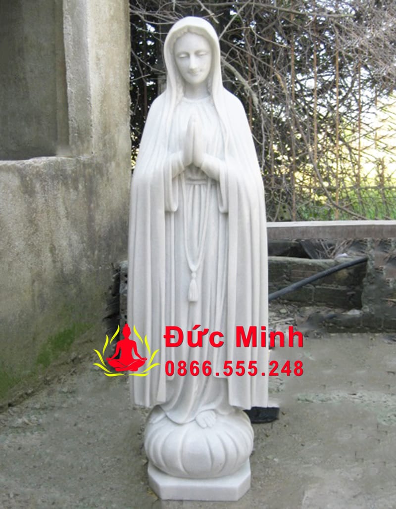 Tượng Đức Mẹ Maria Chắp Tay Đá Trắng Non Nước Đẹp