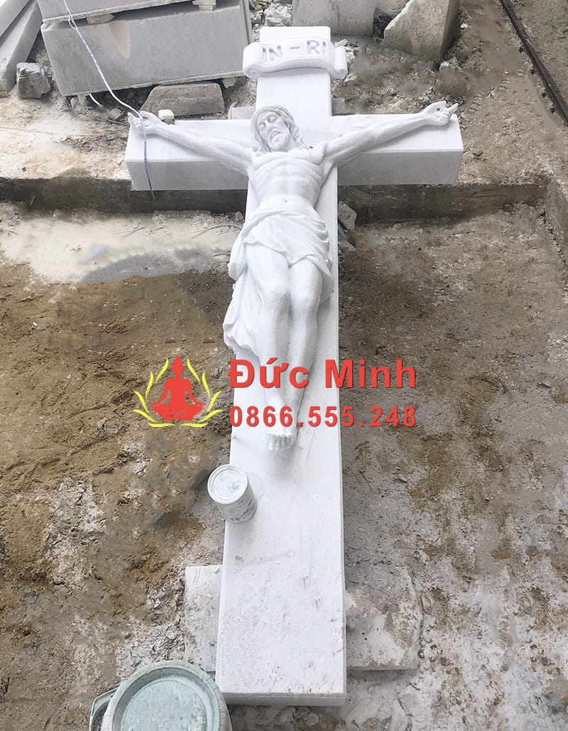 Tượng Chúa Chịu Nạn Bằng Đá Cẩm Thạch Đẹp Tại Nam Định