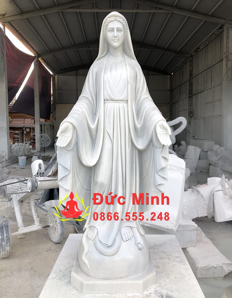 Tượng Đức Mẹ Maria Bằng Đá Cẩm Thạch Đẹp Tại Sài Gòn