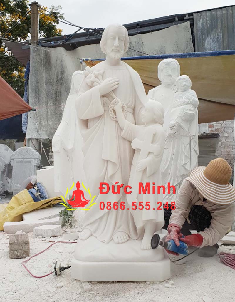 Tượng Thánh Giuse Dắt Chúa Bằng Đá Non Nước Trắng Đẹp