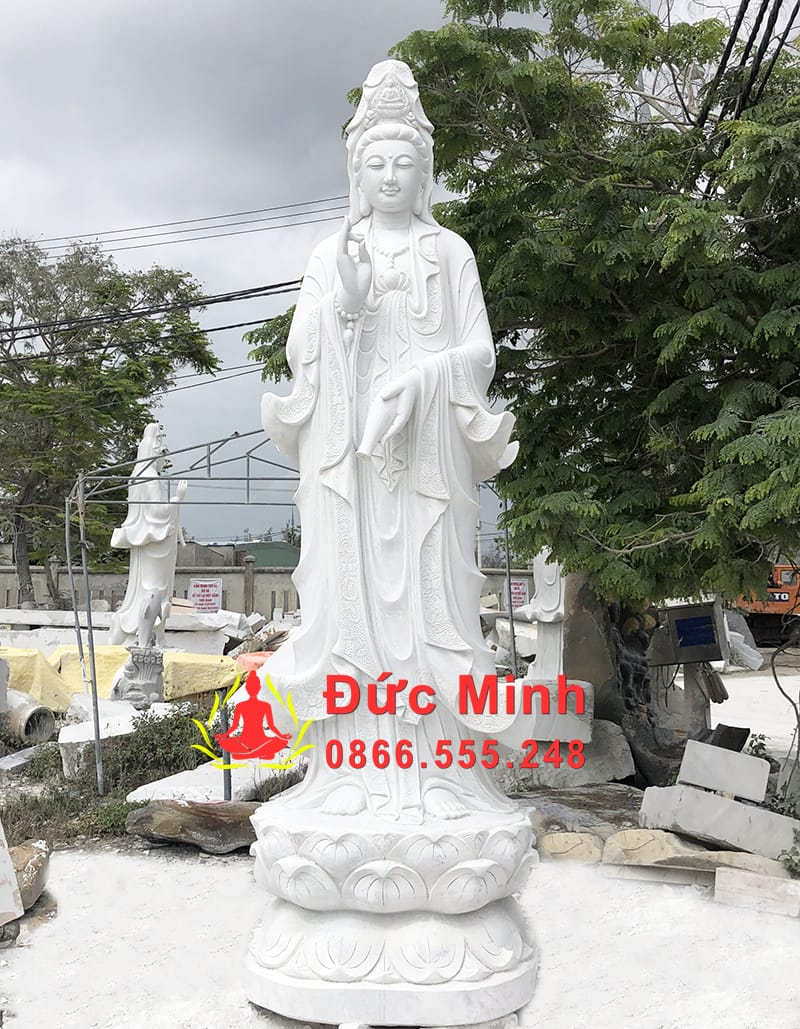 Tượng Phật Mẹ Quan Âm Cầm Bình Cam Lộ Đá Trắng Tinh Khiết Đẹp