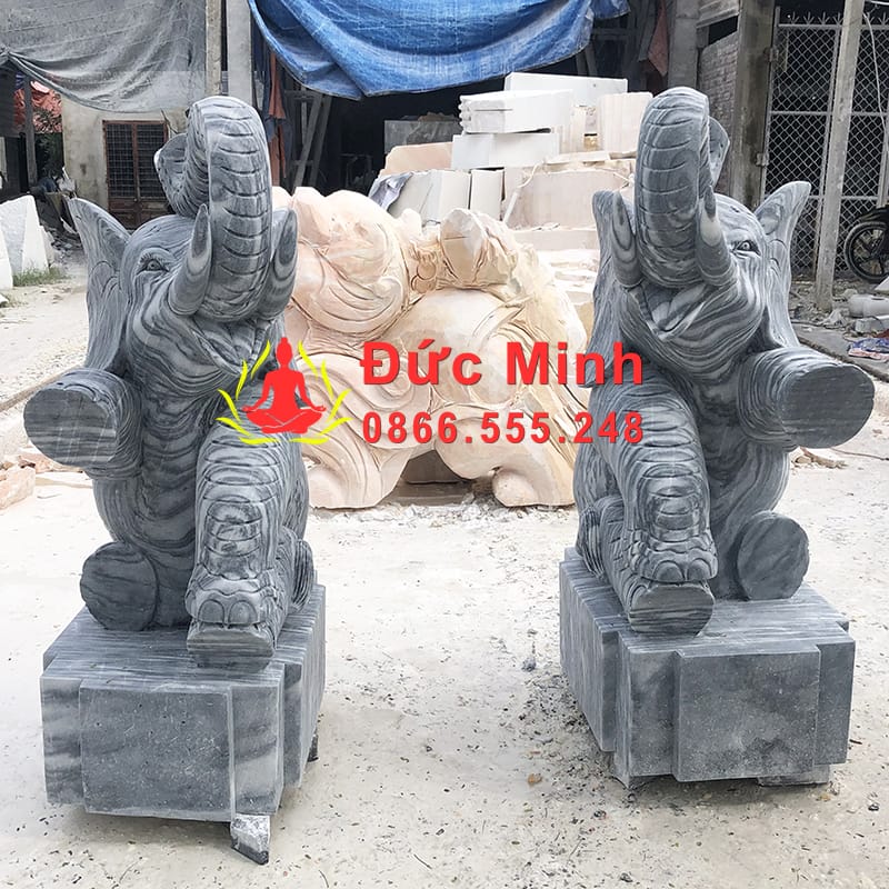 Tượng Voi Đá Xám Họa Tiết Đẹp Tại Tây Nguyên