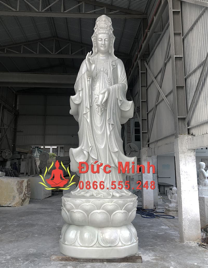 Tượng Phật Quan Âm Bằng Đá Nguyên Khối Cao 5m
