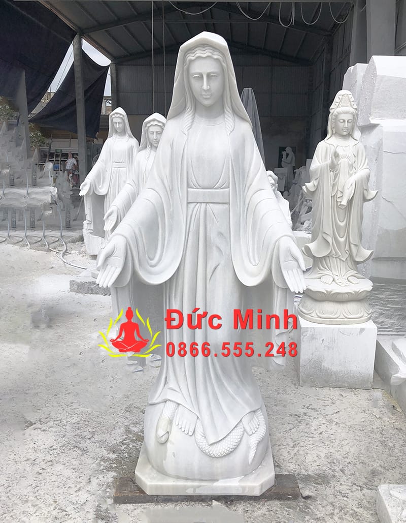 Tượng Đức Mẹ Ban Ơn Đá Tự Nhiên Nguyên Khối Bình Dương