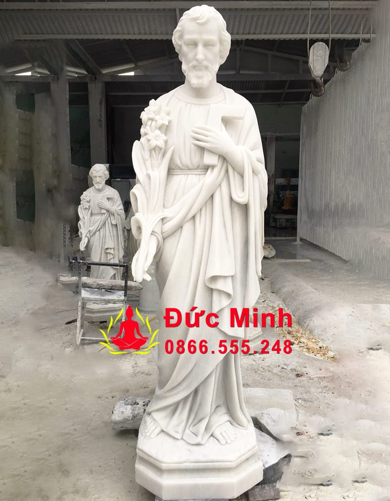 Tượng Thánh Giuse Thợ Mộc Cầm Cành Huệ Đá Cẩm Thạch Nguyên Khối