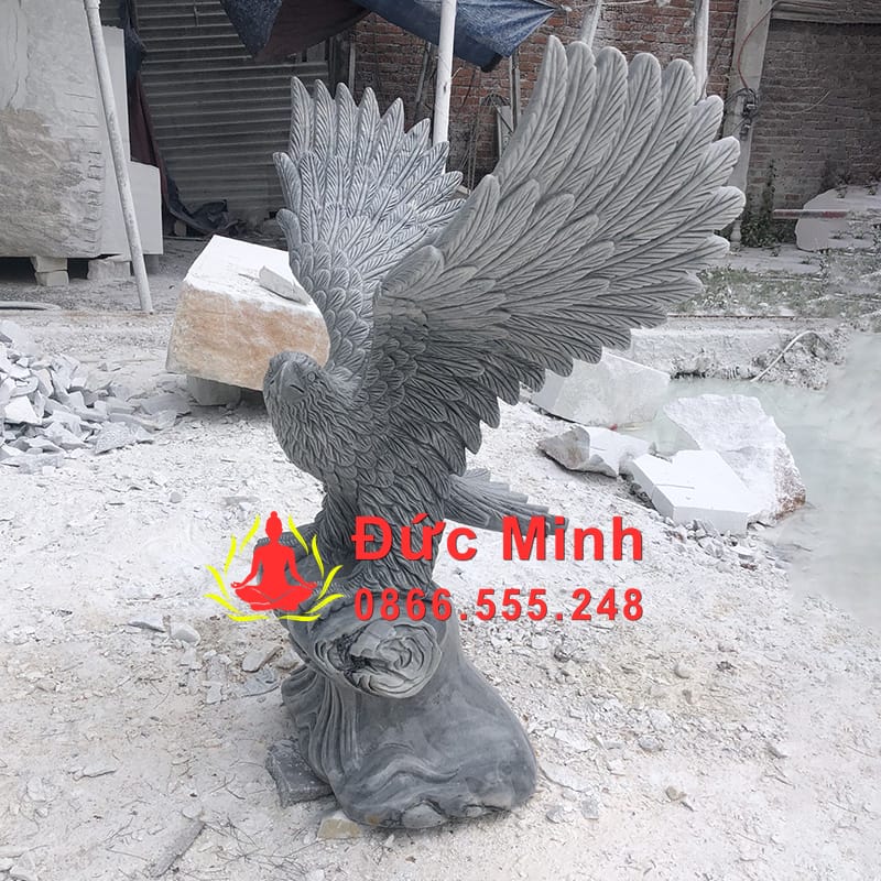 Tượng Đại Bàng Đá Phong Thủy Tung Cánh Đẹp Tại Sài Gòn