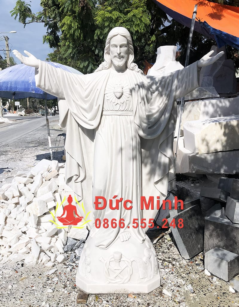 tuong-chua-song-lai-bang-da-cam-thach-trang-dep